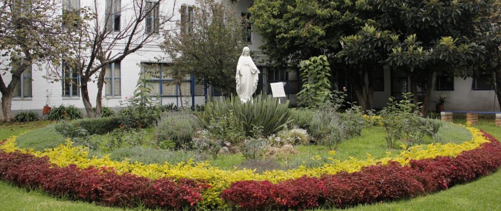 Fotografía del jardín Hijas de la Caridad en México